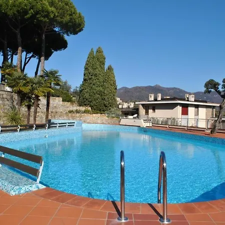 The Poet Bay - With Pool Apartament *