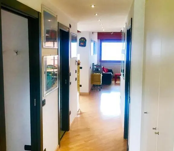 The Poet Bay - With Pool Appartement