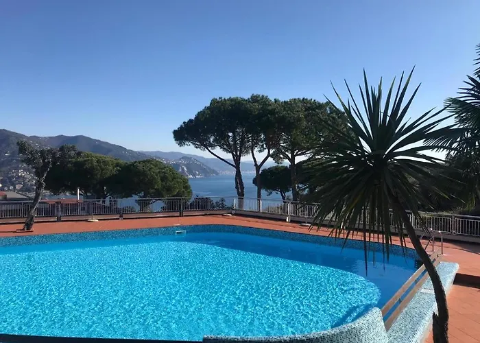The Poet Bay - With Pool Rapallo