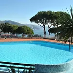 The Poet Bay - With Pool Appartamento Rapallo