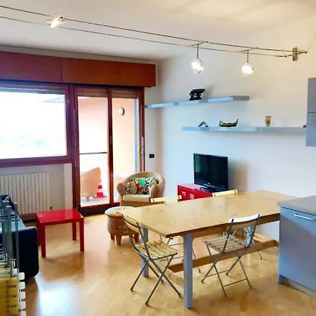 The Poet Bay - With Pool