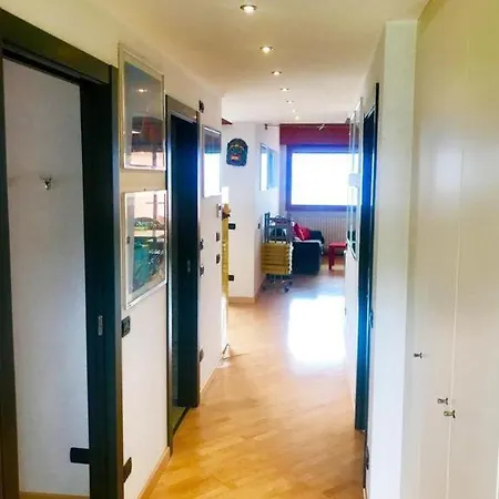 The Poet Bay - With Pool Appartement