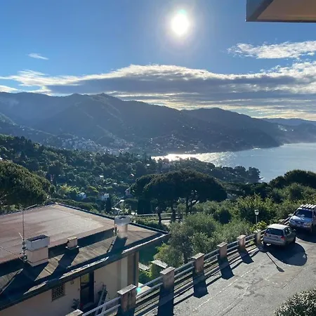 The Poet Bay - With Pool Rapallo