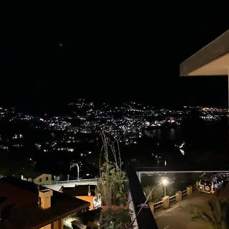 Appartement The Poet Bay - With Pool